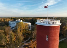 С 1929 года эта башня в Кемери наблюдает, как курорт проходил через славу, упадок и новое возрождение