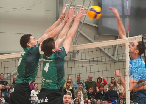 "Robežsardze"/RSU volejbolisti izcīna Latvijas čempiontitulu. 
