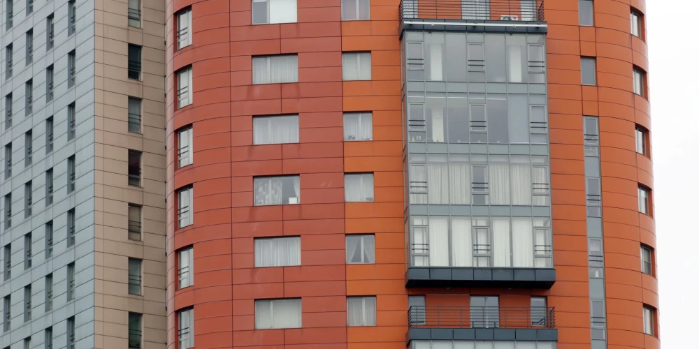 Atklāts, kādu mājokli Latvijā pērn izvēlējās visbiežāk.