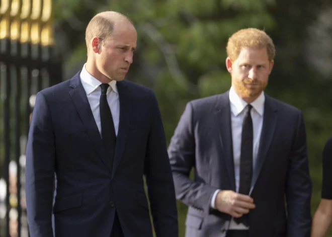 Princis Viljams varētu liegt brālim Harijam piedalīties savā kronēšanā