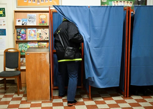 Ungārijas parlamenta vēlēšanās nobalsojuši jau 38% vēlētāju.