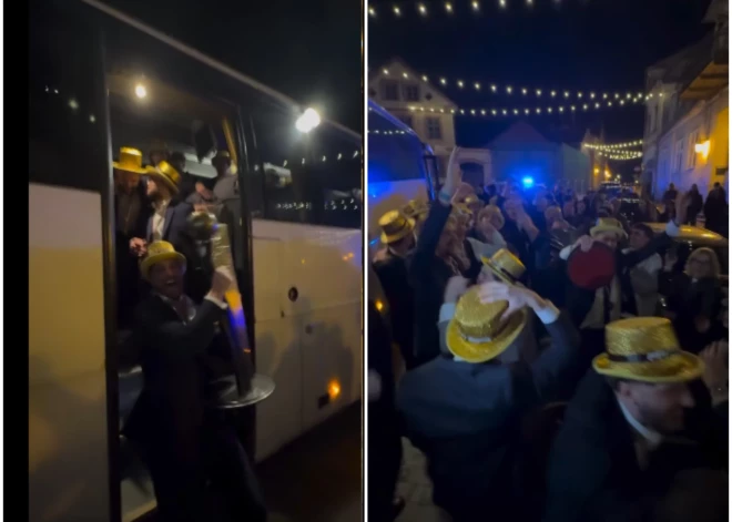 Cēsis līksmo: “Lekrings” florbolisti mājās pārved Latvijas čempionu kausu