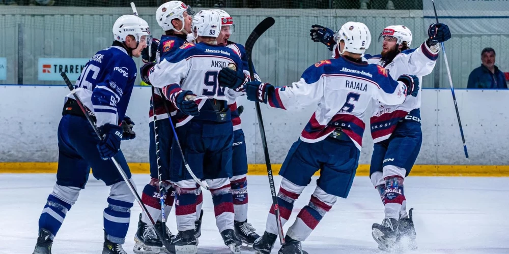 "Zemgale"/LBTU izcīnījusi pirmo uzvaru finālsērijā pret pārspēja "Mogo"/RSU (foto: "HK Zemgale"/LBTU / Facebook)