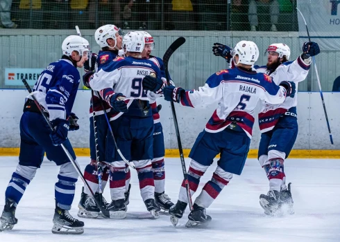 "Zemgale"/LBTU izcīnījusi pirmo uzvaru finālsērijā pret pārspēja "Mogo"/RSU (foto: "HK Zemgale"/LBTU / Facebook)