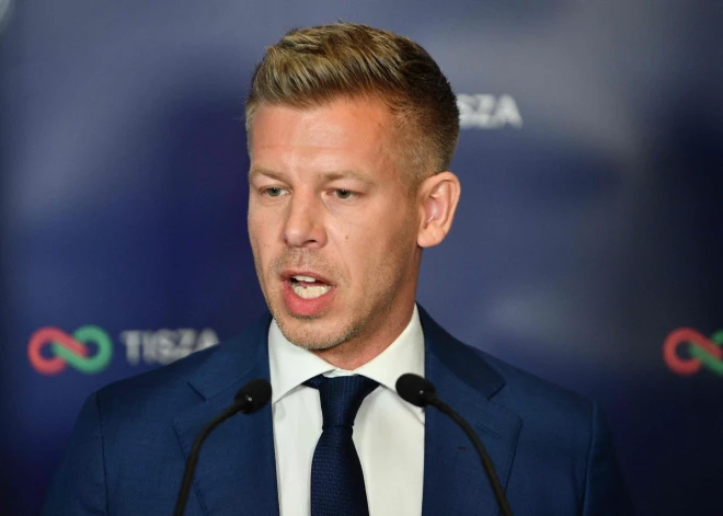 Ungārijas parlamenta vēlēšanu uzvarētājs Pēters Maģars saņem Latvijas un citu valstu līderu apsveikumus. Baltais nams klusē