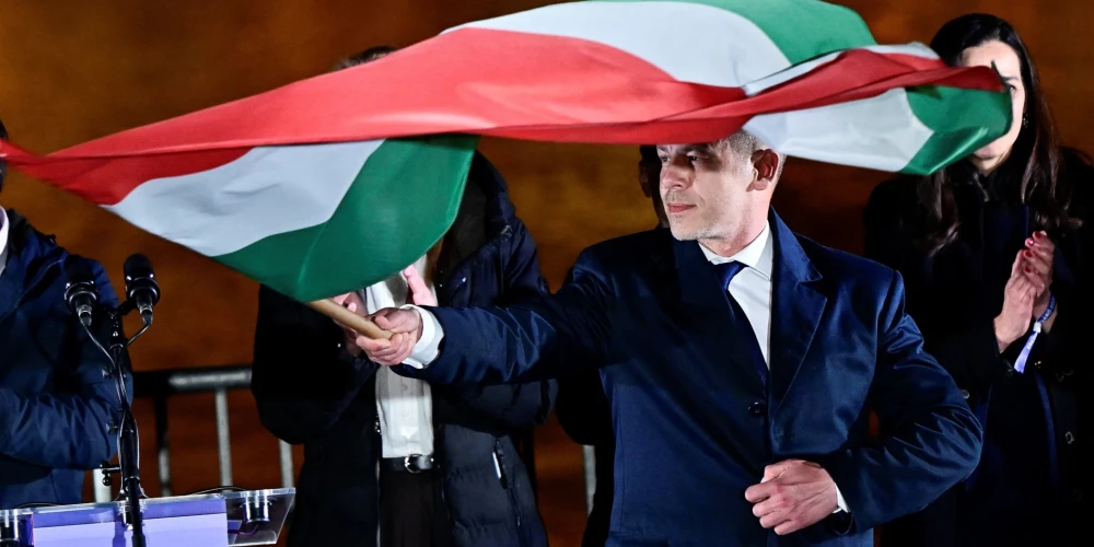 Svētdien notikušajās Ungārijas parlamenta vēlēšanās uzvarējusi opozīcijas konservatīvā Cieņas un brīvības partija ("Tisza").