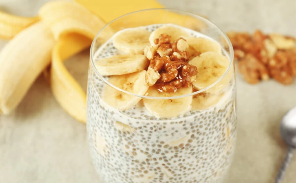 Banānu un čia sēklu pudiņš