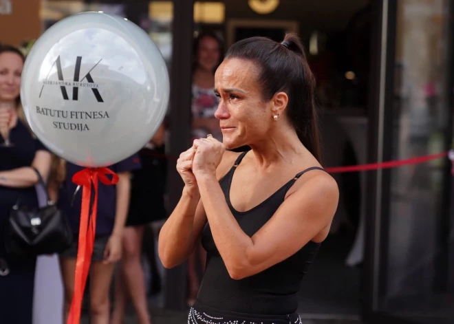 Aleksandras Kurusovas jaunās attiecības apvij skandāls