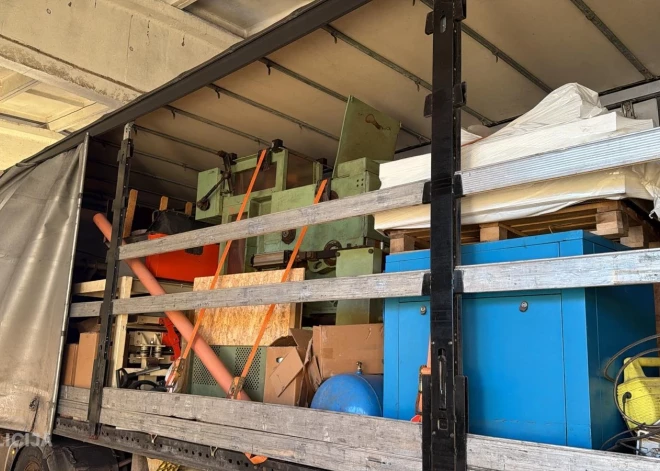 Zemgalē policija atrod lielu daudzumu nelegālo cigarešu un ražošanas iekārtas