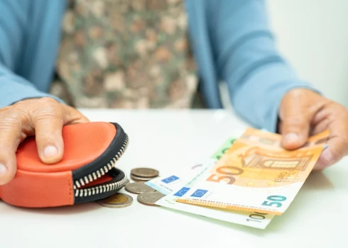 Кризисы идут один за другим.