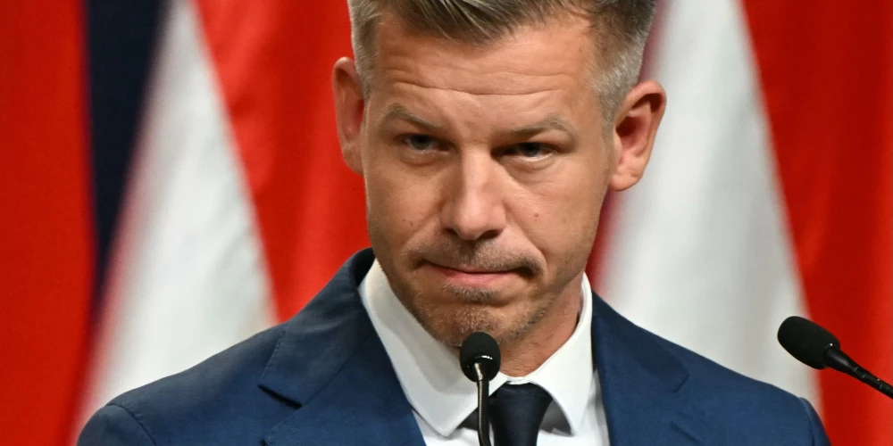 Ungārijas parlamenta vēlēšanās uzvarējušās "Tisza" partijas līderis Pēters Maģars