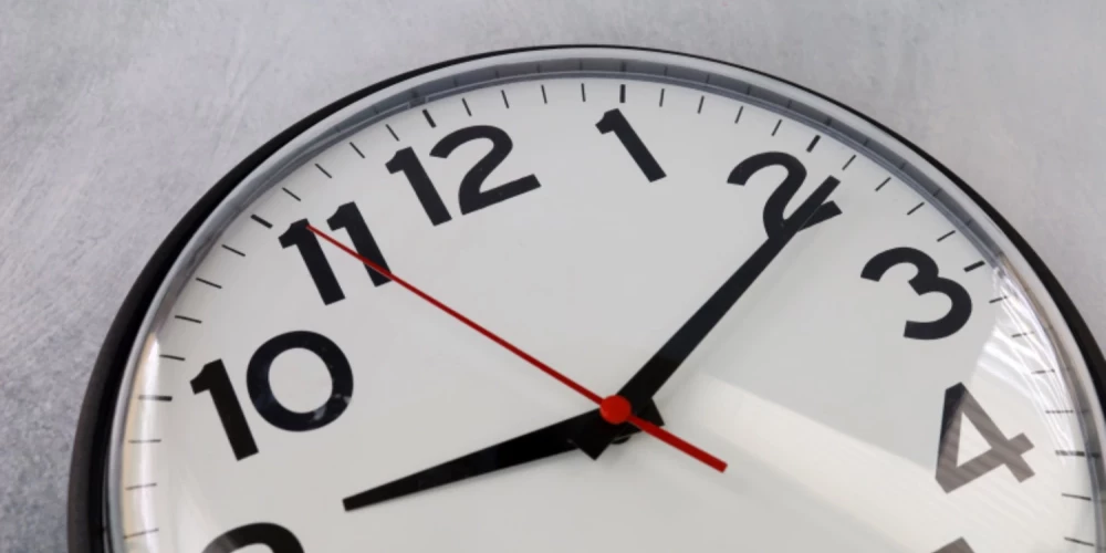 Lietuva rosina atteikties no pulksteņu grozīšanas.