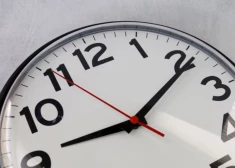 Lietuva rosina atteikties no pulksteņu grozīšanas – aicina pievienoties arī Latviju un citas valstis