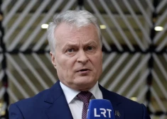 Президент Литвы обратился к людям после разрешения снимать деньги со второго пенсионного уровня