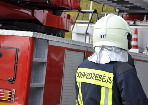 Ugunsgrēkā Dienvidkurzemes novadā gājis bojā cilvēks.