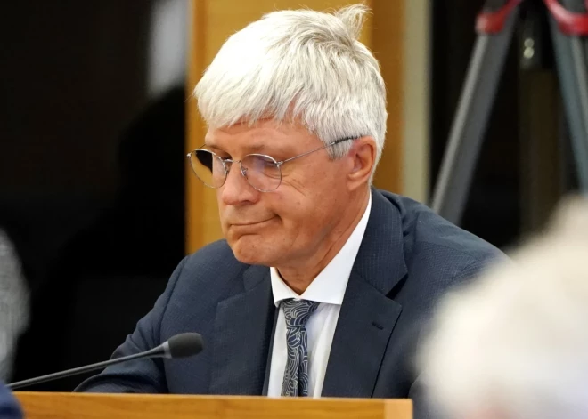 Тутинс возглавил думу Резекне, но влияние Барташевича остается