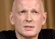 Vai Alvis Hermanis "metis kažoku uz otru pusi"? Režisors izteicis skarbu kritiku Viktoram Orbānam, kuram reiz veltīja pozitīvus vārdus