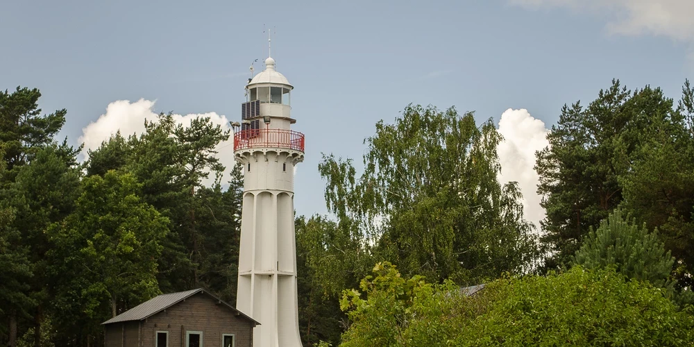 В Латвии сохранился маяк, без которого трудно представить историю старого рыбацкого Мерсрагса.