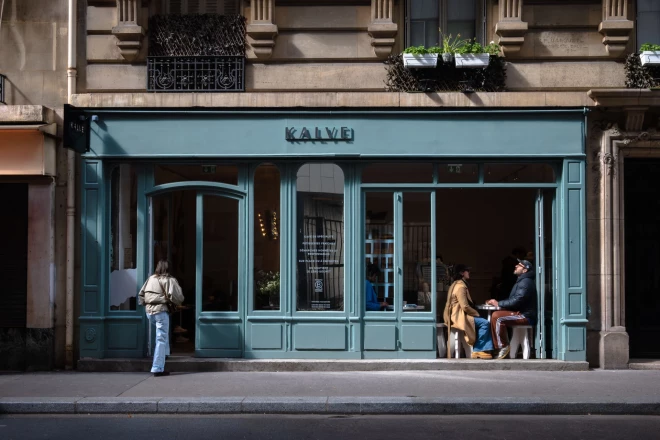 Кофейня KALVE в 15-м округе Парижа.