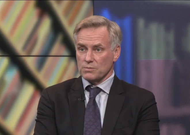 "Сажайте огурцы и помидоры": у экс-министра для латвийцев есть совет по выживанию в кризис