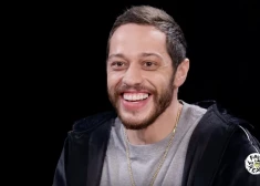 Pīta Deividsona komentārs par pornogrāfijas skatīšanos meitas klātbūtnē saceļ brēku tīmeklī