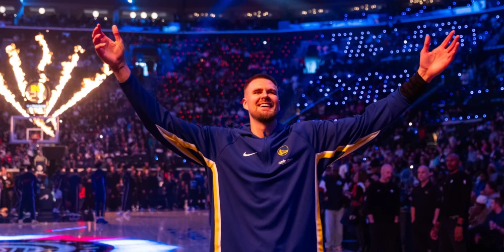 Kristaps Porziņģis pirms "Warriors" spēles pret "Clippers" 12. aprīlī.
