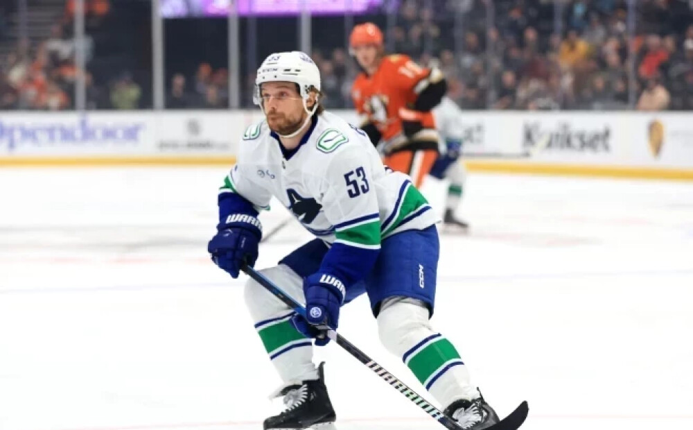 Teodors Bļugers NHL pirmspēdējā spēlē uzvar, Merzļikins sezonu noslēdz ar zaudējumu