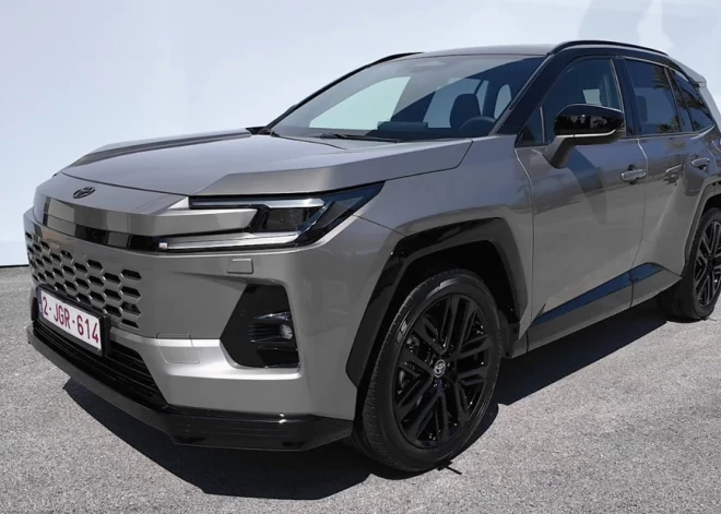 Jaunā RAV4 hibrīdu jauda variē no 185 līdz pat 309 zirgspēkiem.