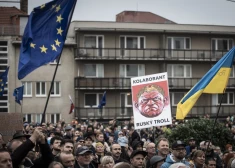 Tūkstošiem cilvēku Slovākijā izgājuši ielās, protestējot pret premjera Fico plānu ieviest izmaiņas vēlēšanu likumā