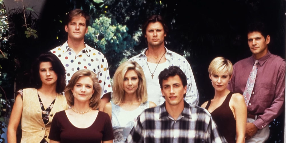 "Melrose Place" bija viens no 90. gadu skaļākajiem seriāliem pasaulē.