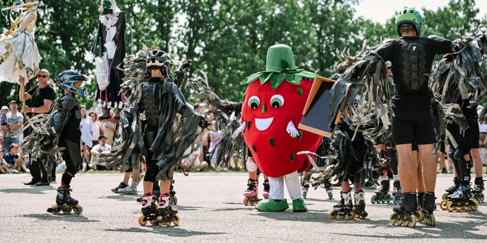 В Малпилсе этим летом снова пройдет Праздник клубники, и на этот раз он будет по-настоящему роковым.