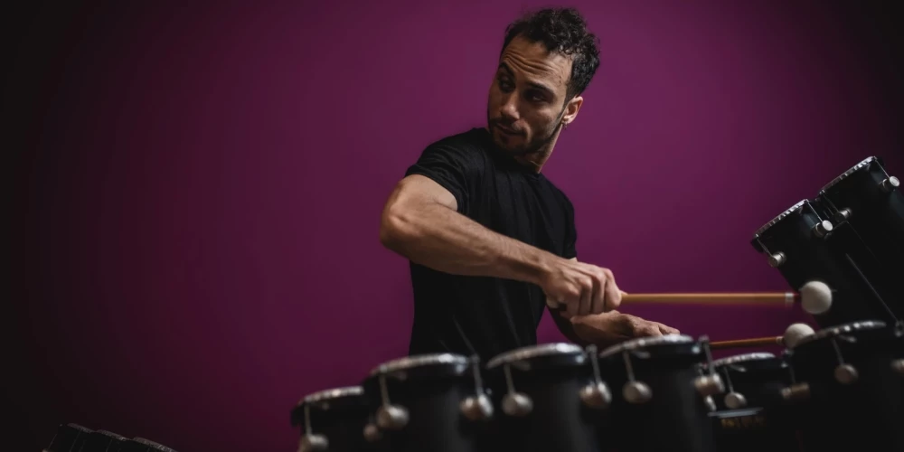 Ventspilī uzstāsies spilgtais turku perkusionists Emīls Kujumdžujans. 