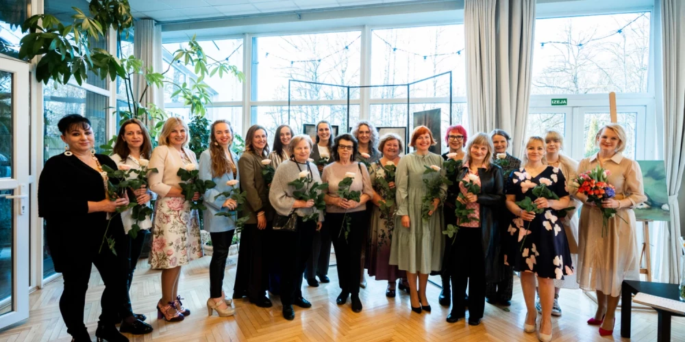 Atklāta Ropažu Mākslas studijas "Pavasara izstāde".