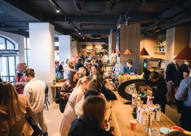 ФОТО: в Елгаве начала работу первая кофейня Caffeine - для посетителей подготовили сюрпризы и скидки