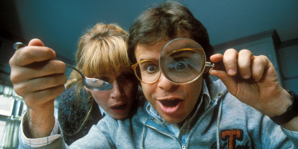 Vairums Latvijas skatītāju Riku Moranisu atceras no jautrās komēdijas "Mīļā, es samazināju bērnus".