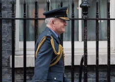 Gatavojas ļaunākajam: Lielbritānija izstrādā vērienīgu plānu visas valsts pārejai uz kara stāvokli