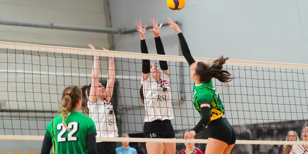 Latvijas čempionāta trešā finālspēle volejbolā sievietēm starp "RSU" un "Mārupes SC" komandām.