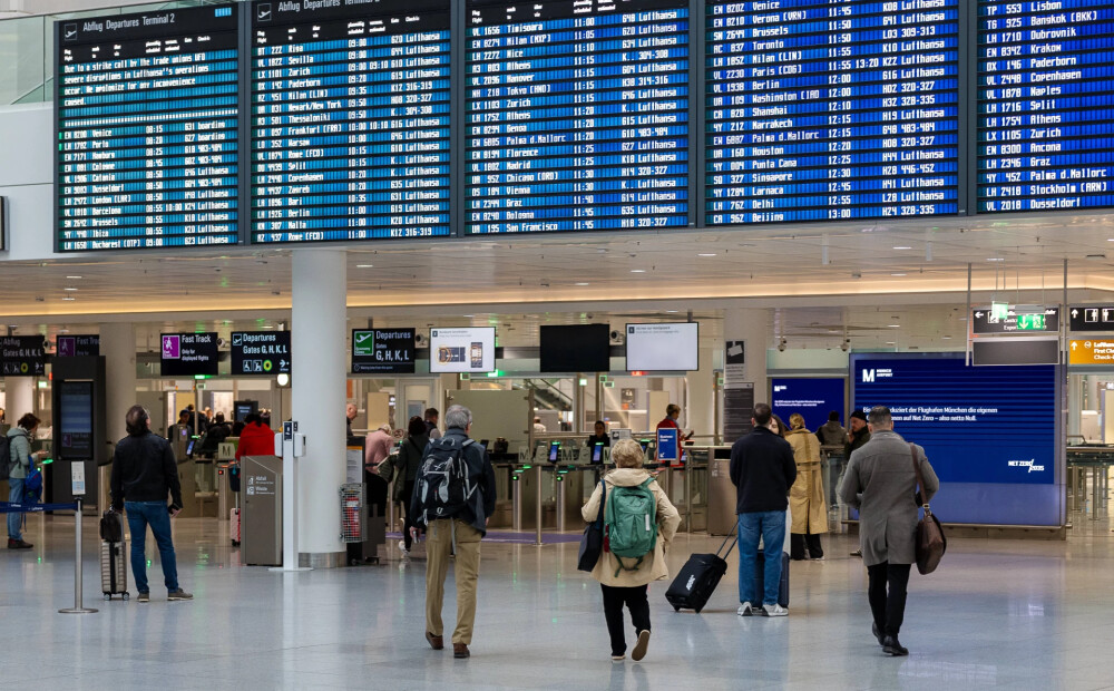 Jaunā robežkontroles sistēma paralizējusi ES lidostu darbību