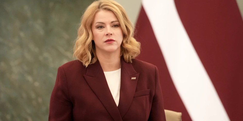 Ministru prezidente Evika Siliņa (JV).