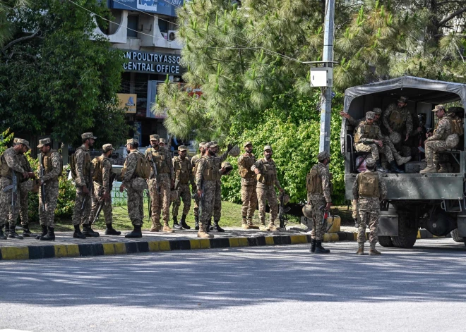 Irānā 26 miljoni cilvēku brīvprātīgi pieteikušies karadienestā