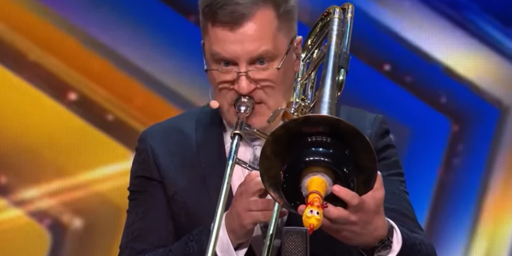 Vairis Nartišs iekaro “Britain’s Got Talent” ar īpaši neparastu muzikālu triku.