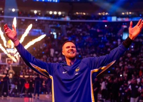 Kristaps Porziņģis pirmajā "play-in" spēlē lika par sevi manīt. 