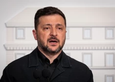 Zelenskis: Krievijas triecieni Ukrainas pilsētām parāda nepieciešamību palielināt spiedienu