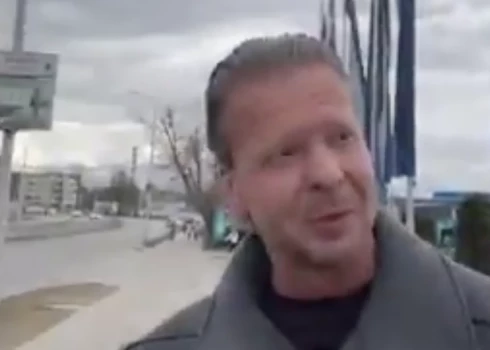 Kadrs no video, kurā redzams Aleksejs Rosļikovs.