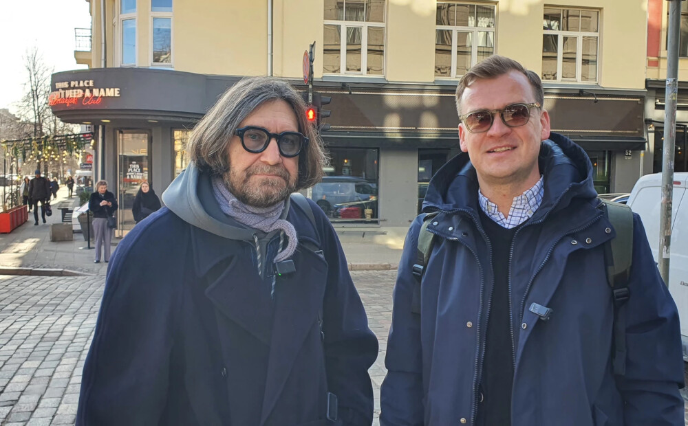 Vilkt lietotu apģērbu ir veselīgāk, jo no tā izskalojusies ķīmija: pārsteidzošas dizaineru un mākslinieku atziņas