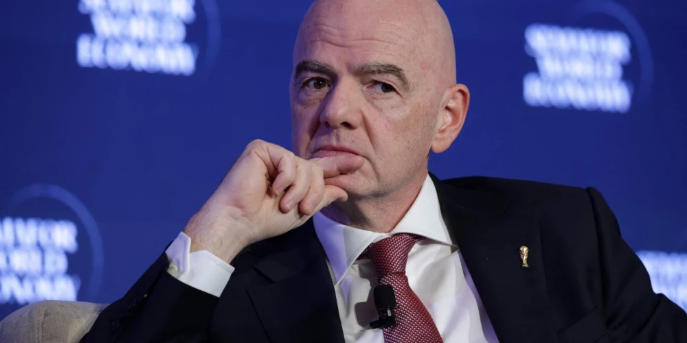 Džanni Infantino ir draugs Donaldam Trampam. 
