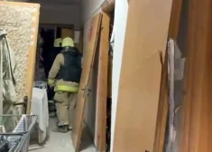 Krievijas masīvais uzbrukums Ukrainā: triecieni veikti pa viesnīcām, mājām un bērnu rotaļu laukumu