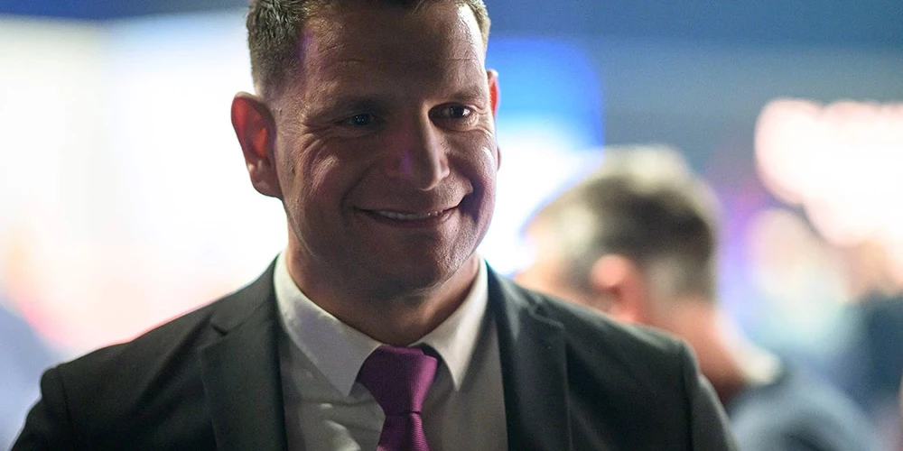 Neskatoties uz savu acīmredzami prokrievisko nostāju, Zorans Stevanovičs pilnībā noraida šo apgalvojumu.