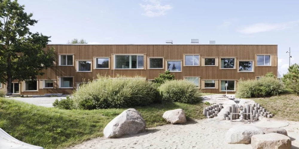 Šī ziema daudzām Latvijas mājsaimniecībām sagādāja nepatīkamus pārsteigumus - apkures rēķini janvārī un februārī pieauga par desmitiem procentu.