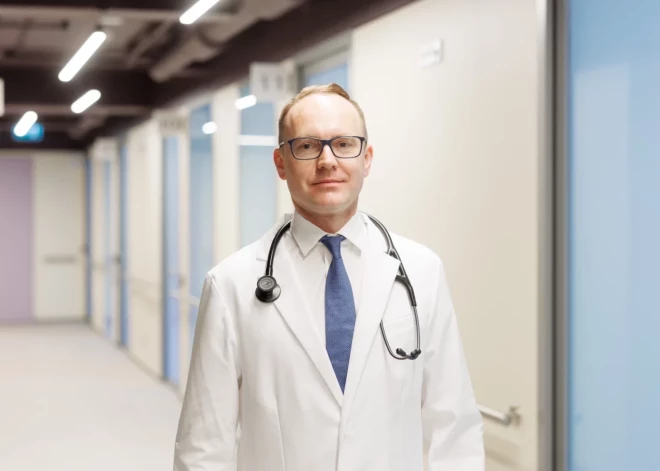 Получить инфаркт, лежа на диване: кардиолог предупредил латвийцев о смертельной опасности